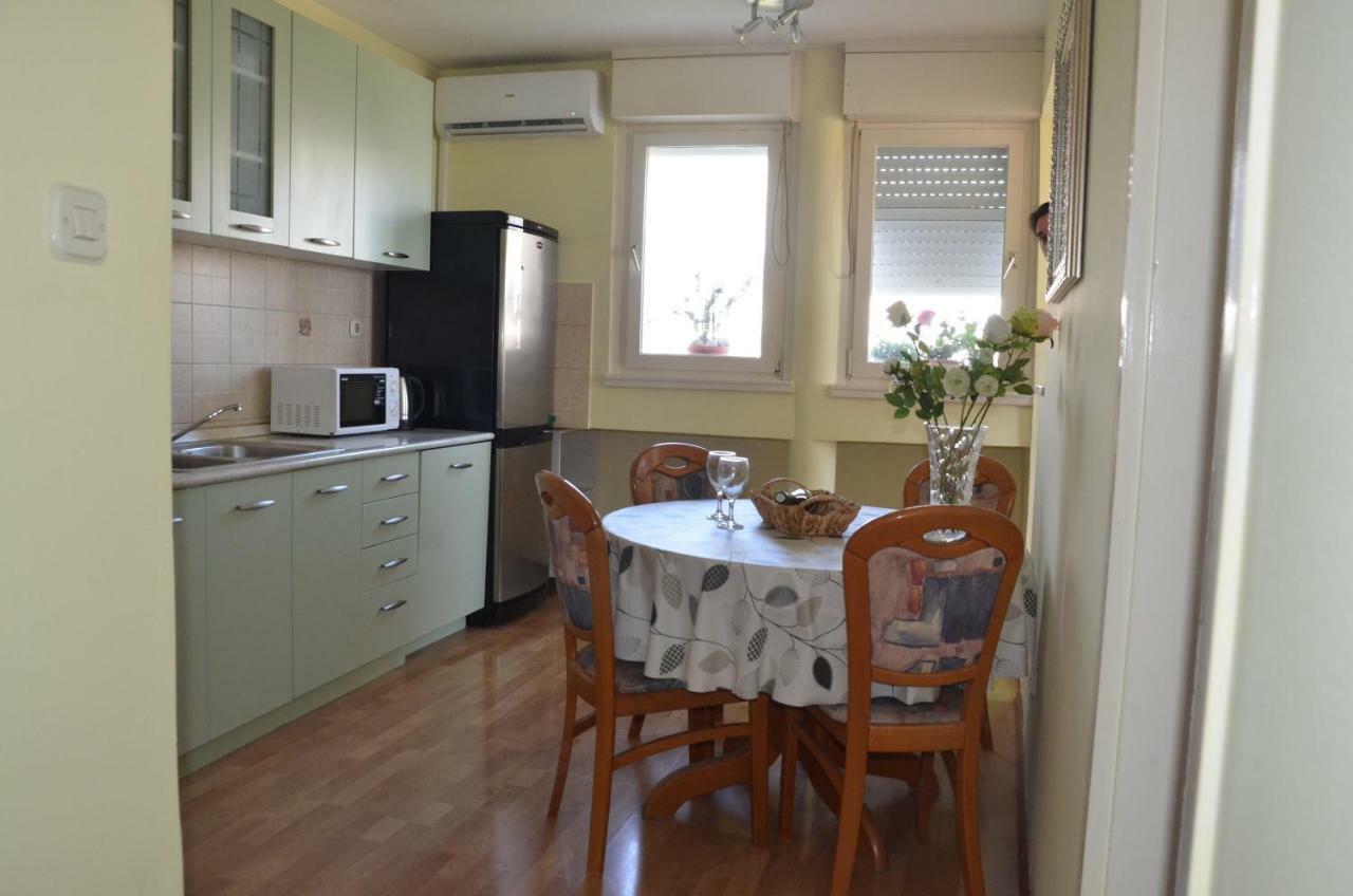 Beach Apartment Sweet Dora Split Bagian luar foto