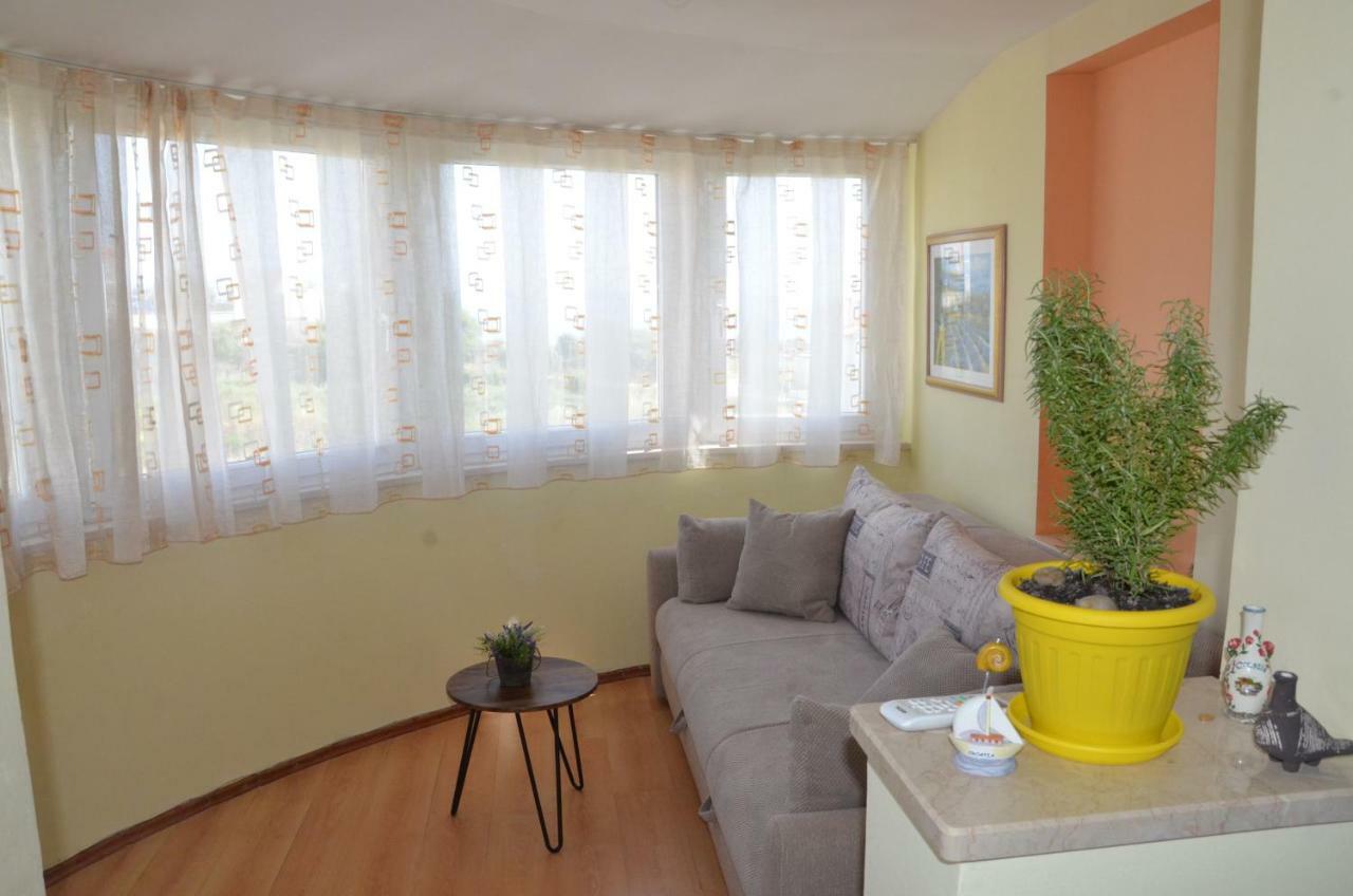 Beach Apartment Sweet Dora Split Bagian luar foto